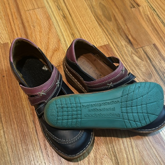 Josef Seibel shoe size 36 (6) in great preowned condition. - Picture 11 of 14